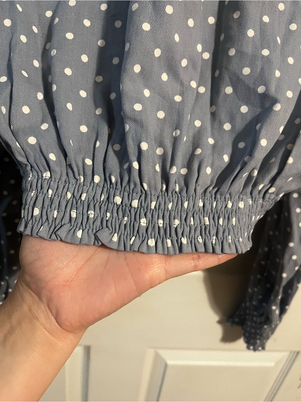 entro | NWT! Blue Polka Dot Tie-Front Blouse - Sz Small - Picture 9 of 10